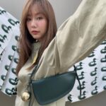 Jarinporn Joonkiat Instagram - 🦆 @burberry 🐎 #burberry