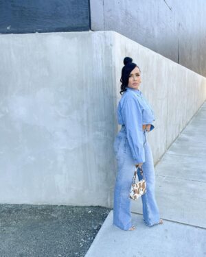 Jasmine Davis Instagram - the good part is up next✨