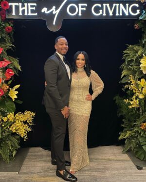 Jasmine Davis Instagram - 34th Annual “A Meal To Remember”🌹

Supporting @mealsonwheelsatlanta helping end senior hunger in Atlanta! 

#AMTR22 #theartofgiving