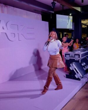 Jasmine Davis Instagram - TASTE 2023 x MOWA 🍽️

This year’s #TASTE event was one for the books! From our amazing 2023 Tastemakers to the stunningly gorgeous @1705west space, a time was truly had — all for Atlanta’s seniors. 

I’m always so grateful to partner with @mealsonwheelsatlanta in any capacity, any chance I get. Not only do I get to work with some amazing people but, I also get to serve Atlanta’s most vulnerable seniors. Im honored to have had the opportunity to host the live auction that resulted in over $16,000 that helps ensures no Atlanta senior goes hungry. 

I also can’t forget to acknowledge the brains behind this stellar event — @a_doseofb you are truly a creative genius and a master of your craft! I cant wait to continue seeing you move within your purpose and impact the lives of so many through your mission driven work. 

@tyeisha_perry + @jus10__perry you both are visionaries and truly took this year’s event from ideation to implementation with flawless execution. Kudos to your entire team! 

@lloyd_mack working together on the creative roll out was a blast — who would’ve known we would turn into a dynamic duo! You’re a beast in this videography space — keep it up.