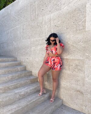 Jasmine Davis Instagram - peace of mind over everything 🌴

set: @divaboutiqueonline_