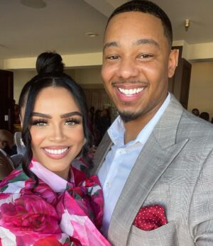Jasmine Davis Instagram - happy love day 🫶🏼 

grateful to have my best friend @justinkeys_ by my side ♥️ thank you for making sure we celebrate our love each and everyday