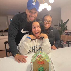 Jasmine Davis Instagram - mini november dump—like real mini 🦃

hair by @canvasbymo (cause y’all always in my DMs asking) 🤣

>swipe to the end to laugh 😭