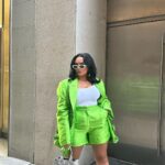 Jasmine Davis Instagram – honestly, they had me at 3d flowers💚

outfit: linked in stories 🫶🏼

#grwm #getdressedwithme #fashionstyle #blazer #zarawoman #pradasunglasses #fashioninspo New York, New York