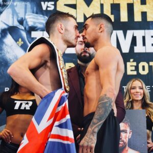 Jason Moloney Instagram - Flying the flag on the world stage.

⚖️ @jasonmoloney: 117.5 lbs
⚖️ Saul Sanchez: 117.8 lbs
.
#ozboxing #boxing #BeterbievSmith