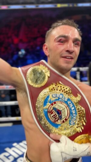 Jason Moloney Instagram - Honorary Canadian for life after that one 🏆