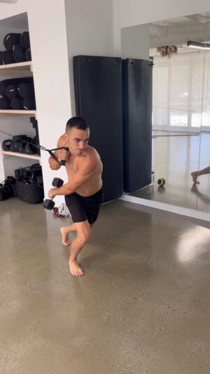 Jason Moloney Instagram - Almost go time for Jase and it’s been a privilege being a part of his team assisting in leaving no stones unturned in his preparation towards becoming World Champion 🥊🏆

Here is an insight into some of the finishing touches & how working together has looked over the last 6 months 

You won’t find someone harder working more deserving and ready!!

Tune in this Sunday midday AEST to watch him collect what he deserves - Pay Per view can be purchased through Kayo Sports 🥊 🇦🇺