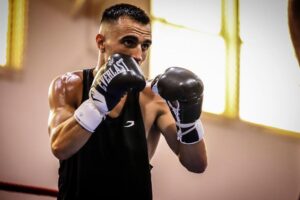 Jason Moloney Instagram - Ready for WAR! 🏆

📸 @jackydilks