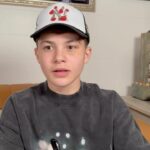 Javon Walton Instagram - Top 5 Best Snacks! Who had the best list, me or pops? Full vid on my TikTok 👀 Inspo: @breadbasket303 #Snacks #BestSnacks #TopSnacks