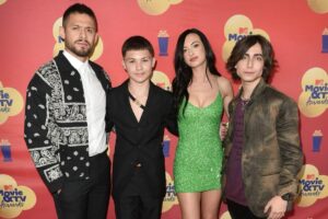 Javon Walton Instagram - Had so much fun at the MTV award’s. Can’t wait for y’all to see @umbrellaacad
