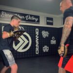 Javon Walton Instagram - Poppin pads wit pops getting ready for Silver Gloves❕🥊💥 @onwardnation 👊⏩ #wannafight