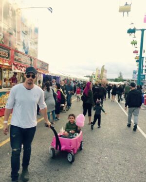Jay Ryan Instagram - Happy Birthday my little girl - We love ya to the moon and back! 💫 You inspire us everyday with your beautiful and brave outlook on life. I’m a very lucky dad ☺️ X