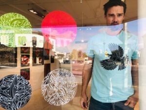 Jay Ryan Instagram - Feeling Vital with @traceytawhiao ‘Vitality Series’ and @dtip73 T-Shirt Summer Season 2020
#ArtSalonLife #PonsonbyCentral #tāmakimakaurau