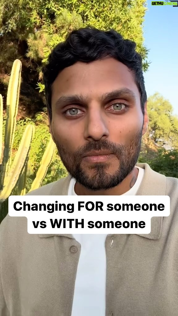 Jay Shetty Instagram - Leave a “YES” below if you agree👇 There are two very different things. Changing FOR someone else is a fast track way to lose yourself. But changing WITH someone, you also like who you are becoming ❤️