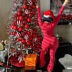 Jayda Cheaves Instagram - It’s a @waydaminbrand Christmas ❤️ See yall tomorrow on the site 12pm est 🧑🏽‍🎄🧑🏽‍🎄🧑🏽‍🎄