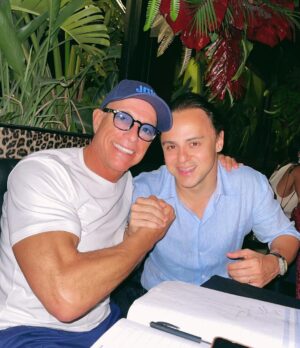 Jean-Claude Van Damme Instagram - Was nice to meet you champ 🏎🏆💪🏽 #JCVD