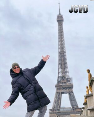 Jean-Claude Van Damme Instagram - Paris , Peace & Love ❤️ #paris #love #newyear #vandamme #jcvd #travel