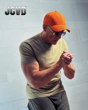 Jean-Claude Van Damme Instagram - If you dream the dream it will become reality 💭 👊🏼🧡#jcvd #vandamme #love #sport #dream #friends