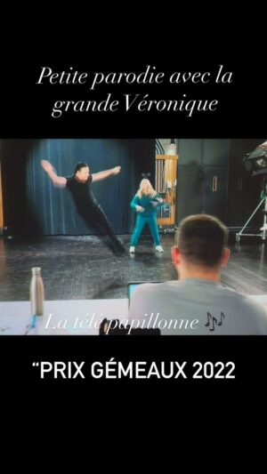 Jean-Marc Généreux Instagram - Petit moment de folie créé pour le numéro d’ouverture @prixgemeaux 2022 !!! Merci @cloutierv de m’avoir permis de papillonner à tes côtés 🤣🤣🤣 et @sambeauche le #scandalissimo du pur génie !!!