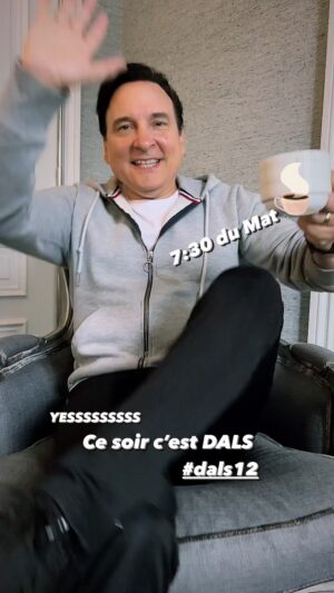 Jean-Marc Généreux Instagram - Bon matin…Paris 7:30 du mat.
 Je ne tiens plus en place, car ce soir exceptionnellement je remplace @lechrismarques (qui a malheureusement chopé la Covid 🤦🏻‍♂️) il me cède sa place 
sur le panel de jury sur le plus beau plateau du paf… @dals_tf1 

J’ai déjà fait la rencontre de mes partenaires @francoisalu @marieagnesgillot et @iambilalhassani qui m’ont accueilli à bras ouverts🙏🏻.
Comment vous dire?…je suis tellement heureux de pouvoir partager « une fois de plus » ma joie, mon énergie mon appréciation et mon amour pour la danse…avec les célébrités et danseurs pour, mais surtout avec VOUS mes cher,e,s ami,e,s. ( déjà Merci de l’amour que vous m’avez transmis via les réseaux sociaux et bien humblement j’espère que je serai à la hauteur de vos souvenirs 💙🤍❤️) 
#dals à marquer ma vie professionnelle et aujourd’hui c’est avec beaucoup d’émotions que je retourne m’assoir au première loge du plus beau spectacle du paf! 
Bon rétablissement #ChrisMarques 👍🏻

Je sais que je vais en prendre plein les yeux et vous aussi…👀👀👀 RDV sur @tf1 « et ça….. » ( vous connaissez la réponse mais si vous l’écrivez je vous répondrai 😃) 

Bonne chance  @_theofernandez @leaelui @clemencecastelofficiel @carlamusicoff @@stephane.le.gar et @flopeyre 

Thanks Fabrice , fredpza @debo.nahon pour cette belle invitation