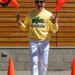 Jean-Marc Généreux Instagram - YESSSSSSSSS….c’est l’été et on s’amuse !!! Merciiiiiiiiiii @m2boutiques & @m2generation « You’re the Best » @samlacam 🎥 @lacoste #minecraft #fun #dance #vêtement