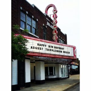 Jeanne Tripplehorn Instagram - OH YES! ⁣
⁣
Bursting with love and pride for you, August!⁣
⁣
⁣EIGHTEEN
⁣
⁣
Support your local independent cinema!⁣
#arthouseinamerica @circlecinema