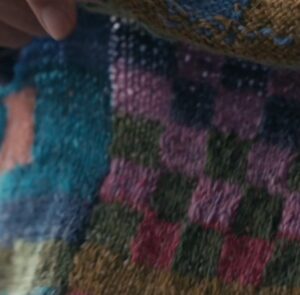 Jeanne Tripplehorn Instagram - I am a knitter.⁣
⁣
⁣And for quite awhile I have been obsessed with Knit Stars’ gorgeously produced online classes with teachers and knit designers from around the globe. Even though some of the classes were way above my level - I could still dream.⁣
⁣
So I am beyond excited to announce that I am TEACHING in @KnitStars Master Class Season 7. Crazy.⁣
⁣
Registration is open NOW until this Monday, October 17th ONLY. After Monday, you will have to wait until next year. Don’t miss out!⁣
⁣
Click the link in my bio to sign up for Knit Stars Season 7 that includes a special bonus workshop, Knit Starts, with @lisaborgnesgiramonti, @shelley.brander and yours truly, which is designed to give beginners a solid foundation. ⁣
⁣
⁣This season’s theme is “Texture and Wonder” and Knit Stars has again gathered knitting masters from all over the world to teach and inspire you. ⁣
⁣
If you’ve ever wanted to knit this is where to start. Lisa and I will get you up and clicking those needles so the other incredible 9 master teachers in Season 7 can keep you going.⁣
⁣
⁣All proceeds from using my link will be donated to Greenwood Women’s Business Center in Tulsa, Oklahoma whose mission is to educate women interested in starting their own businesses and is part of the initiative to help rebuild Black Wall Street and preserve the legacy of the Greenwood District.⁣
⁣
PS. I am quite chuffed in this photo because I had just finished knitting the scarf I am wearing.⁣
We will TEACH you how to knit it in our workshop. ⁣
⁣
#knitstars⁣
#textureandwonder ⁣
#knittheworldtogether