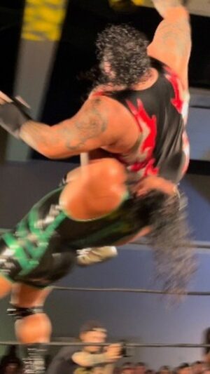 Jeffrey Cobb Instagram - 😱🤯🔥🤙🏽🌸
.
.
.
.
📹 @wrestlingwithunicorns 
#jeffcobb #suplex #suplexparty #jonah #hawaii #puroresu #njpw #impactwrestling #aewdynamite #aew #forbiddendoor #ringofhonor #rohwrestling #roh #iwgp #teamsplx #splx #プロレス