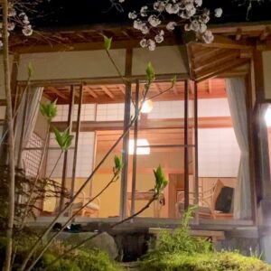Jeffrey Cobb Instagram - I’ve made a conscious effort to explore and learn more of this wonderful country, more so because this is where my grandmother is from. The years of coming here and just seeing venues and hotel rooms aren’t going to cut it anymore, we must stop and smell the roses and appreciate all the experiences we are offered. #JeffCobb #Japan #ExploreMore #Onsen #Fukuoka #Saga #Sakura