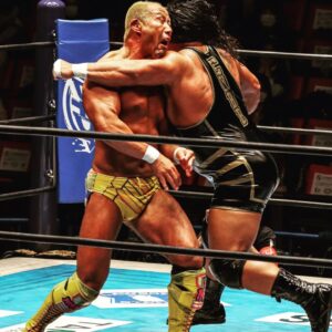 Jeffrey Cobb Instagram - So I may not have won at WrestleKingdom so I’m a little bummed, but what will cheer me up? Trying to take the head off of Honma and put it on my mantle.... flying lizard man, I ain’t finished with you yet..... #JeffCobb #NJPW #SPLX #LeftyLariat #OffWithHisHead #TheUnitedEmpire #TheKingdomOfHawaii