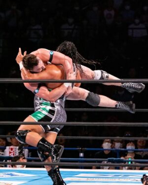 Jeffrey Cobb Instagram - Alex: I’m gonna throw this fool around and then I’m gonna win this match!” Also Alex: “Well shit, maybe I shouldn’t have poked the panda”