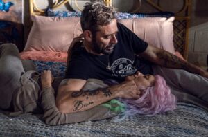 Jeffrey Dean Morgan Instagram - Days away from “Here’s Negan” another little sneak peek of @hilarieburton and myself having fun on camera. Working with her on this? Probably the highlight of my career. I sure know how lucky I am. Xojd @amcthewalkingdead @thewalkingdead