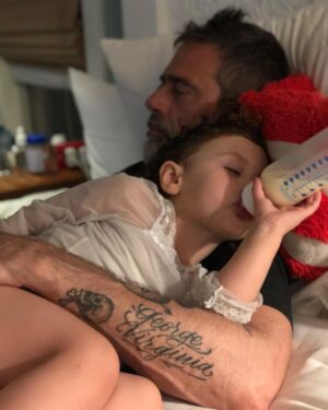 Jeffrey Dean Morgan Instagram - Weekend. Lotta love and headlocks going on. Xothemorgans