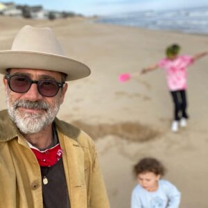 Jeffrey Dean Morgan Instagram - Ain’t so shabby. Happy belated turkeyday, love the morgan clan. Xo
