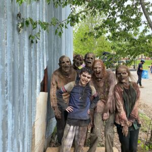 Jeffrey Dean Morgan Instagram - My dude. Me, @hilarieburton and George “THATS MY BOY!! We are super proud of Gusy Dean. Thanks to @amcthewalkingdead and @gnicotero for making a dream come true… a damn hoot! Xxjd
