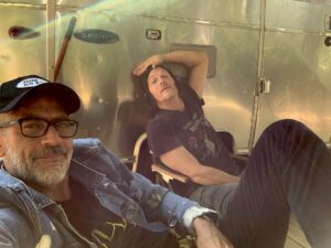 Jeffrey Dean Morgan Instagram - Hope y’all have fun tonight folks. Xo
