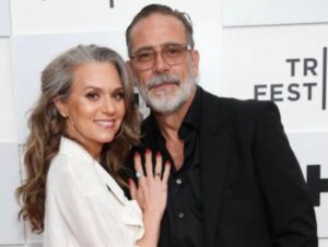Jeffrey Dean Morgan Instagram - It’s been a minute! Thank you @hilarieburton for these, and all the moments between. I love you.