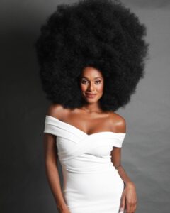 Jeirmarie Osorio Instagram - ¡El Afrooooooo! 📸: @natalyaphoto 💄: @jessme77 #tbt #afro #afrohair #afrobeats #afrobeauty #2021 Miami, Florida