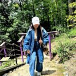 Jelai Andres Instagram - 🌿🇯🇵🤍🛕 @ayanajordin #JelaiAndres #Japan #AyanaJordin #Niece @japan.luxury.by.jlcc