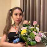 Jelai Andres Instagram - Flowers and hyperbar 🤍🌸💨🥀🖤💙🌼🌷💐