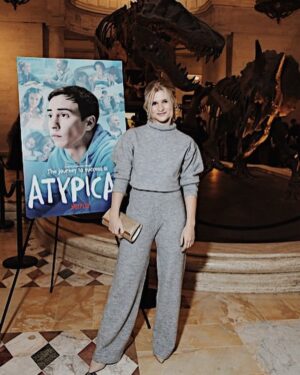 Jenna Boyd Instagram - 🎬💙🐧
fit: @jluxlabel 
jewelry: @lili_claspe 
makeup: @katiedanza
hair: @athena_alberto