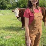 Jennifer Garner Instagram – I hope your company holiday party is as lit as ours at @onceuponafarm. 🐮🎊🥂👩🏻‍🌾 Locust Grove, Oklahoma