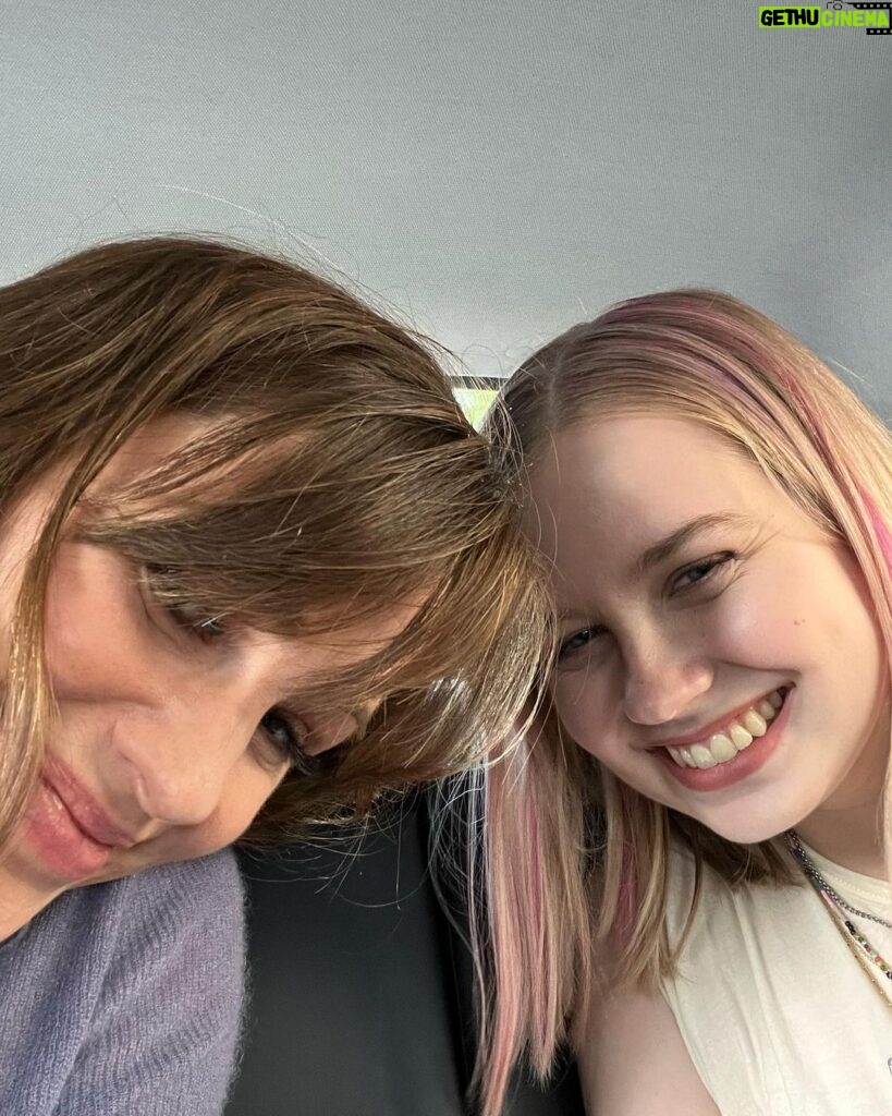 Jennifer Garner Instagram - After our last shot of our last scene— I’ve missed you ever since, @angourierice. Celebrating you on your Aussie birthday, and every day. Happy Birthday, Angoozie. 🥳♥️ #TheLastThingHeToldMe