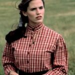 Jennifer Garner Instagram – My baby career at age 24 could be summed up as Olde Timey and Amish.
.
Rose Hill (1997), Dead Man’s Walk (1996), Harvest of Fire (1996), Washington Squre (1997)