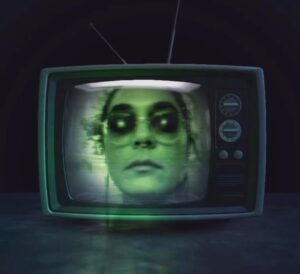 Jennifer Lindberg Instagram - “hallows eve” 
i wrote this song for my new album “heart tax”
its about violation.. 
about others doing to me what i never gave the green light for.. its about my choice of what i want for  my body , being taken away from me..

so guess what …shits hallows eve everyday and im coming for ya. 
we all are! 
#mybodymychoice

sidenote..
playing some shows w @goldensuns on the august leg of @warpaint tour.. i will be doing double duty , playing a few tunes of mine as well..
maybe this one? 

for tickets..
warpaintwarpaint.com