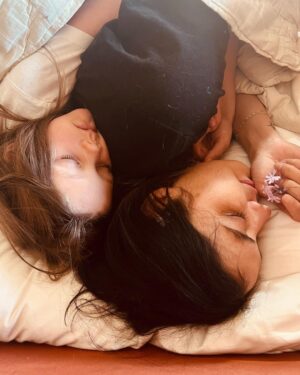 Jennifer Lindberg Instagram - In short, Reno has been very healing and life altering.. 
When in doubt, or uncertain, take it back to your roots. You will find yourself in there. 
my heart is full. 
@sarahlashelle @brookanngaston @cocktail_mom  @chris_lashelle #brianlashelle #penolopelashelle #indigolashelle 
@peterwoolfbarnato  #mom #tahoe 
#truckeeriver
life is beautiful. ♥️🌺♥️