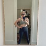 Jennifer Robertson Instagram - Unfiltered red faced, 50 year-old woman with a soft belly, under boob sweat, and tube socks. Now that I exercise for my mental and physical health instead of trying to be a certain size, I find so much joy in moving my body. It’s like a cute lil’ partnership between my brain and my body doing what we know is good for us. 😁