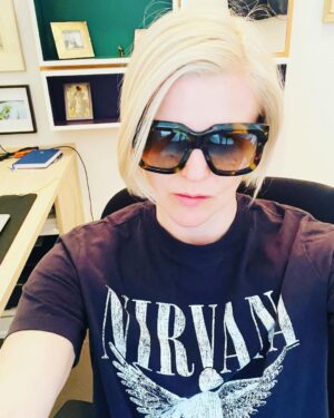 Jennifer Robertson Instagram - “Wanting to be someone else is a waste of the person that you are.” Kurt Cobain ❤️