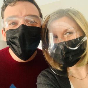 Jennifer Robertson Instagram - Lil’ photo dump of me and some of my pals. Covered eyes, full masks, can’t lose. #singlealltheway @netflixfilm