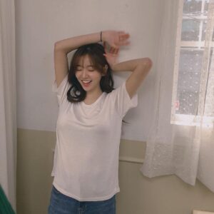 Jeon Hye-won Instagram - 👅